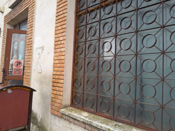 Spațiu comercial în localitatea Poroschia, Teleorman