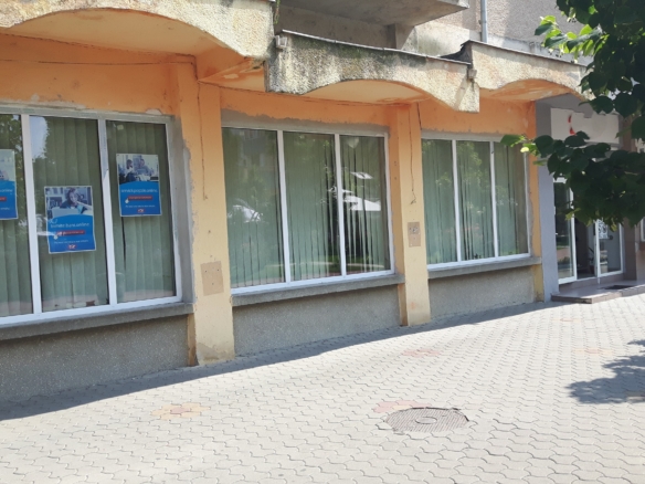 Spațiu comercial de închiriat – 93 mp – B-dul Transilvaniei Nr. 12, bloc 27, Alba Iulia