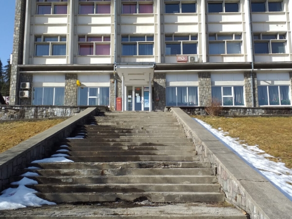 Proprietate de 550 mp pentru închiriere în Predeal, Strada Panduri nr. 8