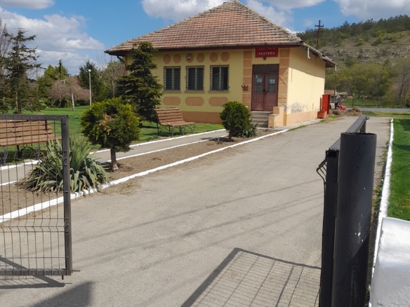 Spațiu comercial de închiriat situat în comuna Peștera, str. Ivorului, nr. 29, județul Constanța